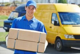 dostavka-po-kievu-stel курьер СТЭЛ с коробками теплого пола